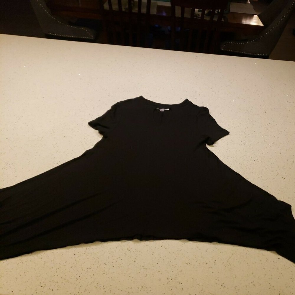 Womens Jennifer Lopez Short Sleeve Top Shirt Sz M black cutout soft & stretchy